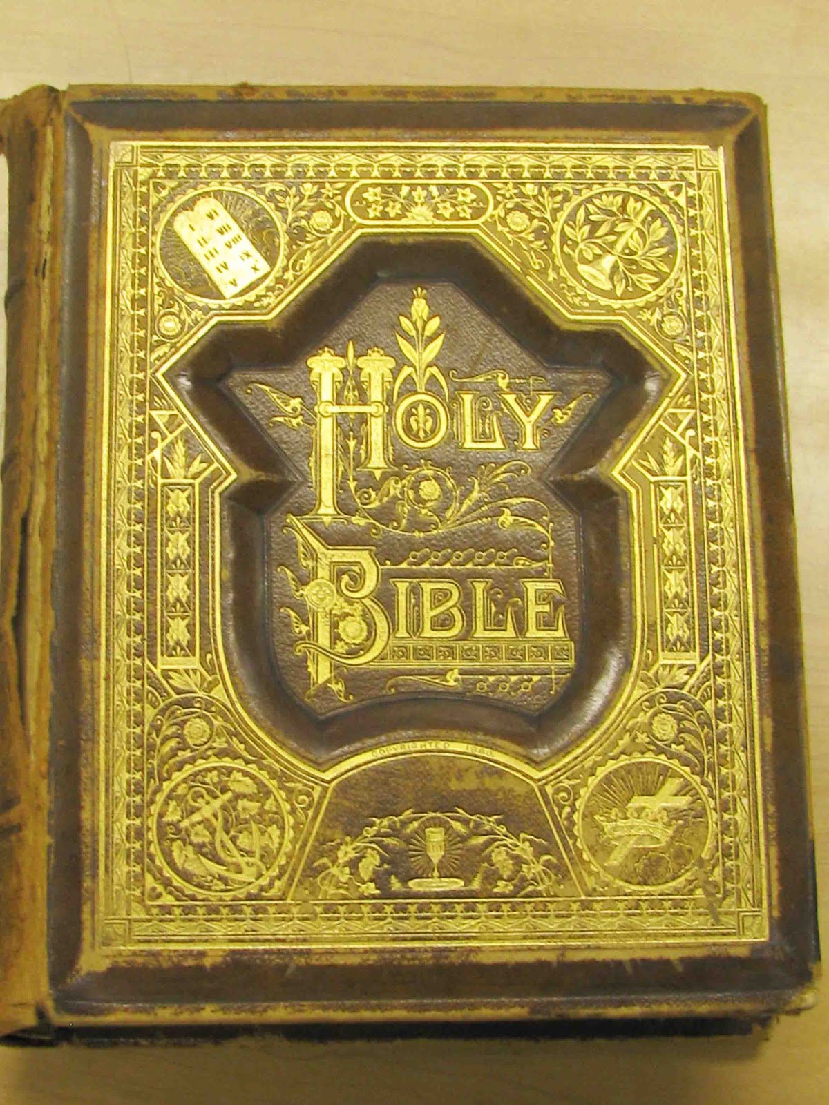 Read more about the article Spring – The Season of the Family Bible