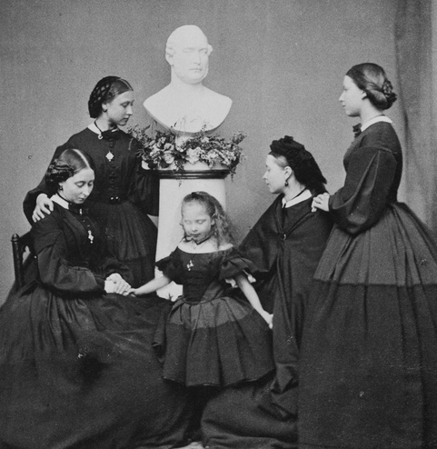 You are currently viewing Cabarets of Death and Beyond